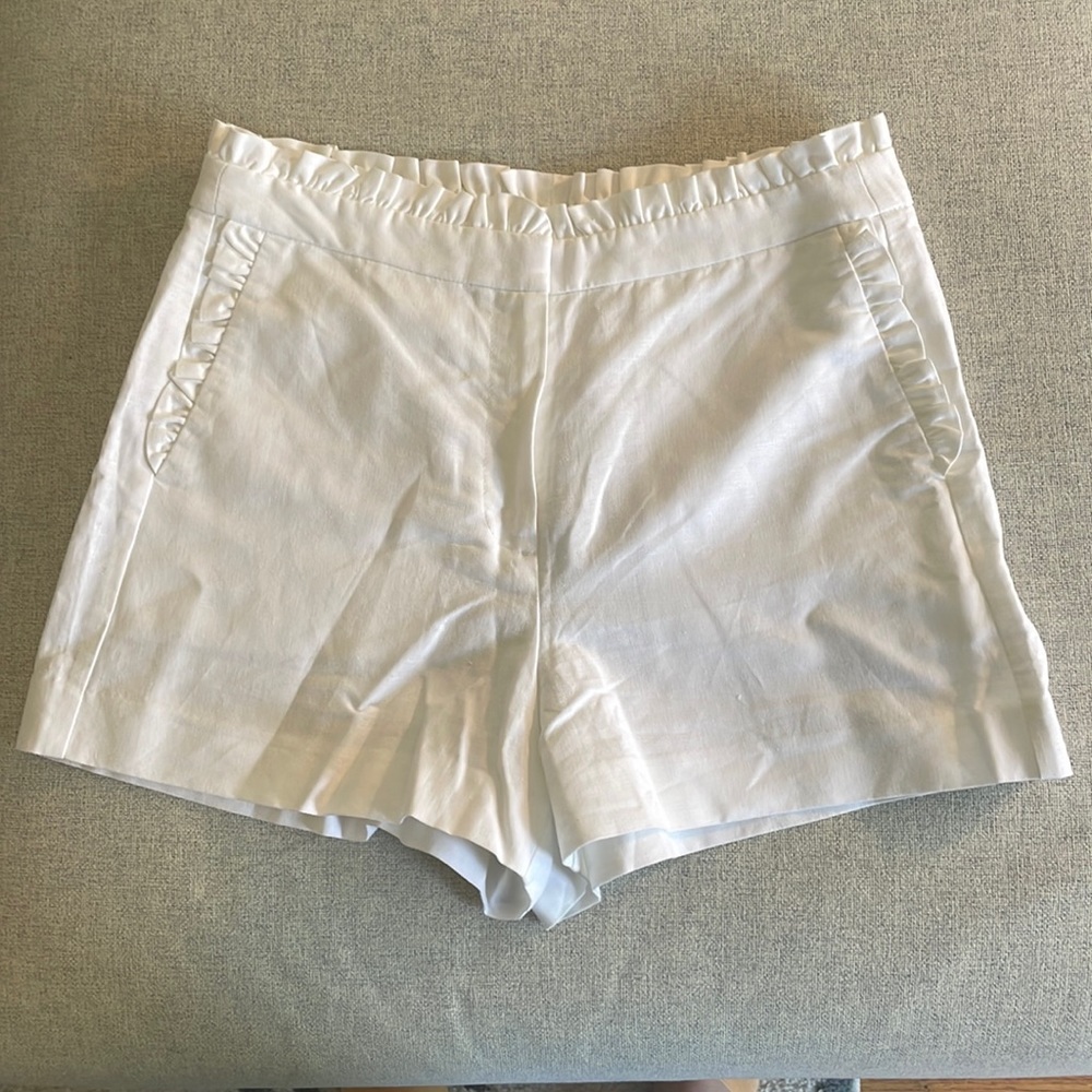 Very good condition j crew shorts. No signs of wear